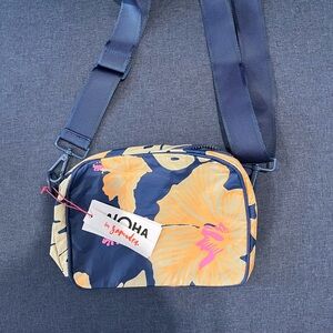 Le Tour Pape'ete Crossbody Bag NWT MSRP $52.00